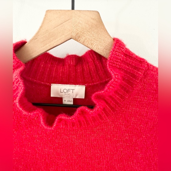 Loft Ruffle Mock Neck Sweater Red Size Medium - Picture 4 of 5